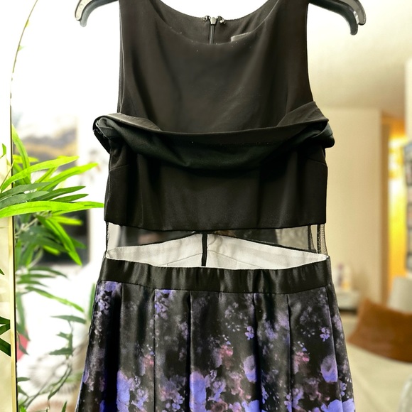 Black and Floral Maxi Dress - Picture 4 of 7